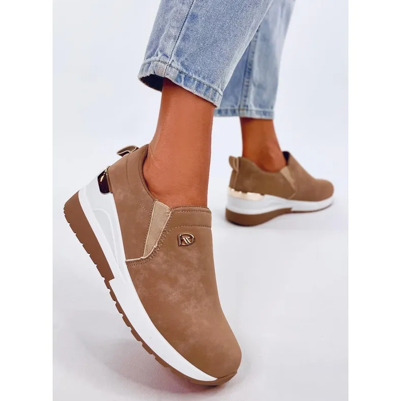 Hense kaki sleehakschoenen beige
