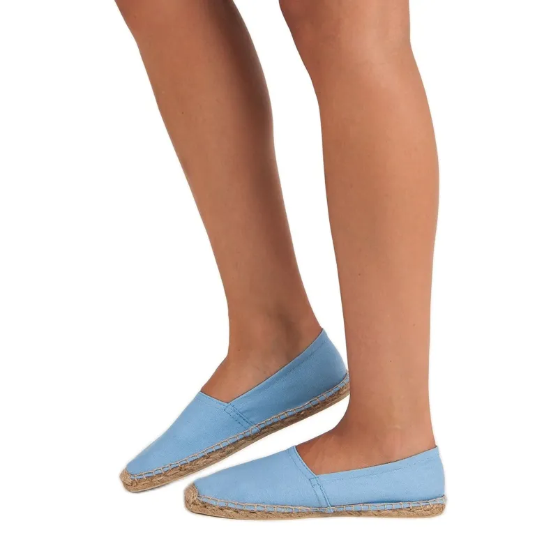 Lichtblauwe espadrilles