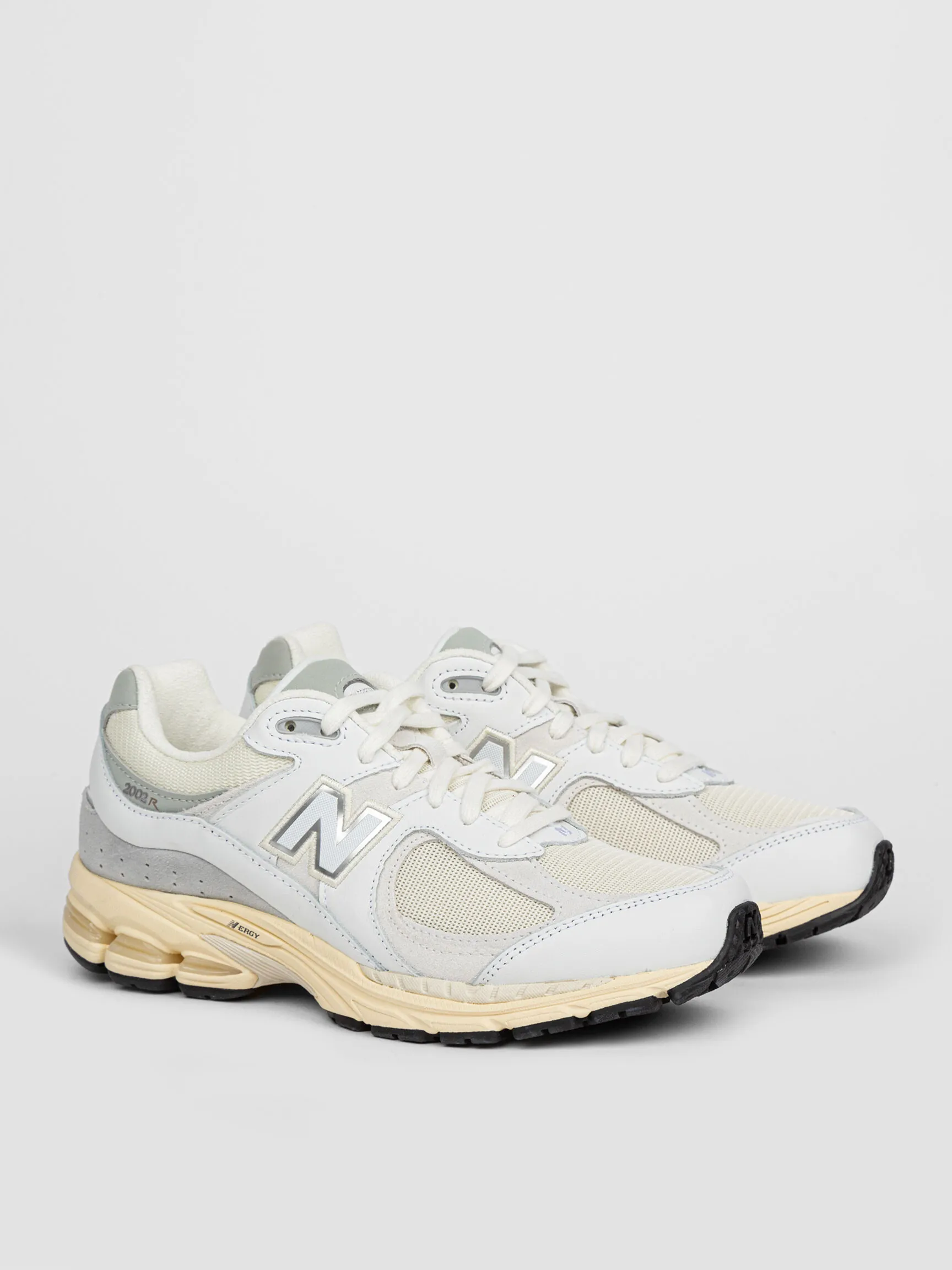 New Balance M2002, leather sneakers with mesh